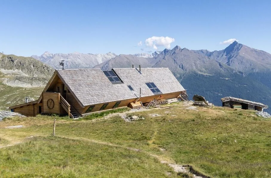 Refuge de la Dent Parrachée