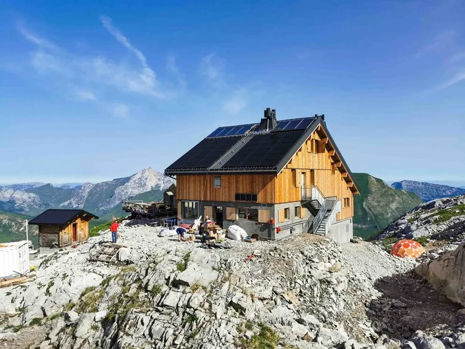 Refuge de la Pointe Percée