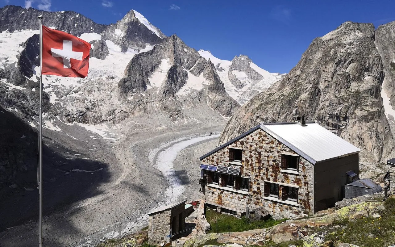 Oberaletschhütte