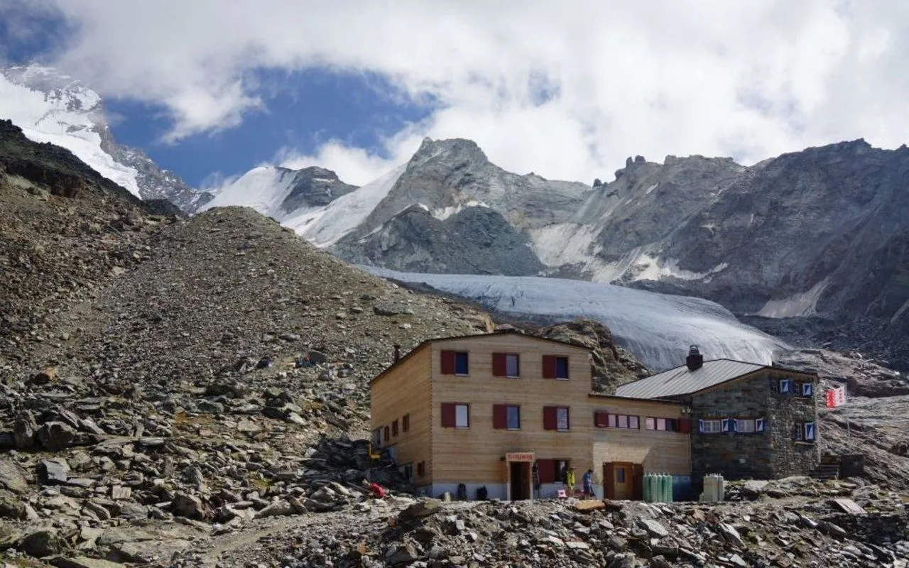 Domhütte