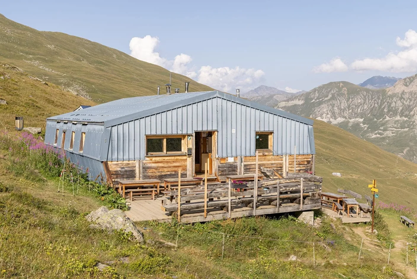 Refuge des Aiguilles d'Arves